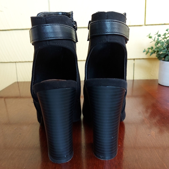 BAMBOO Chunky Heel Open Toe Black 6.5 New - Picture 2 of 6